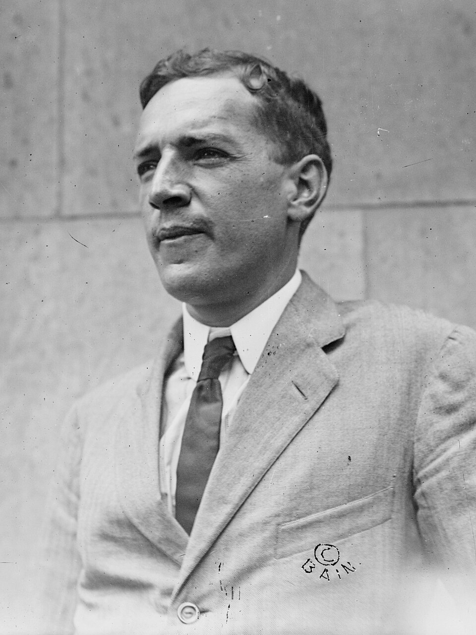 Upton Sinclair LCCN2014686178 Crop.jpg